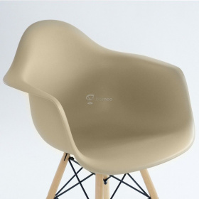 Кресло интерьерное БАРНЕО DELVEL Barneo N 14 WoodMold Eames style N14 / DAW LMZL 620 цветной пластик на деревянных ножках, цвет на выбор